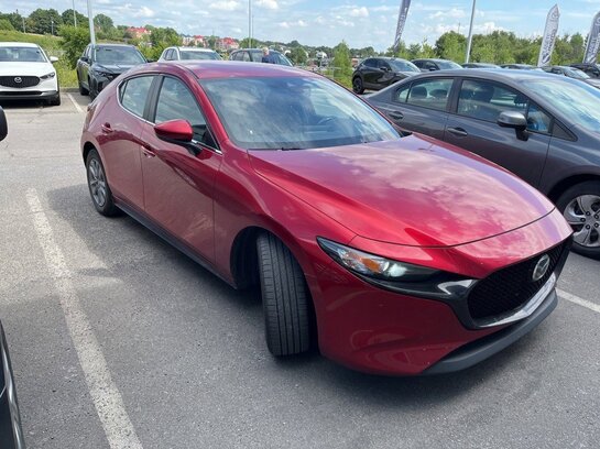 2022 Mazda Mazda3 Sport 2022 Red 2022 Mazda Mazda3 Sport 2022 Red